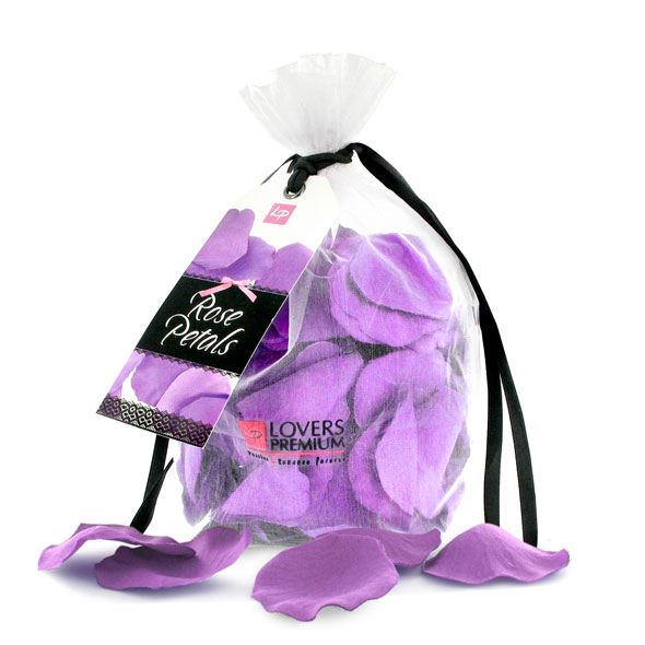Okvětní lístky - fialové Rose petals